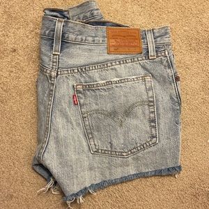 Levi Cutoff Button Up Shorts - Size 28